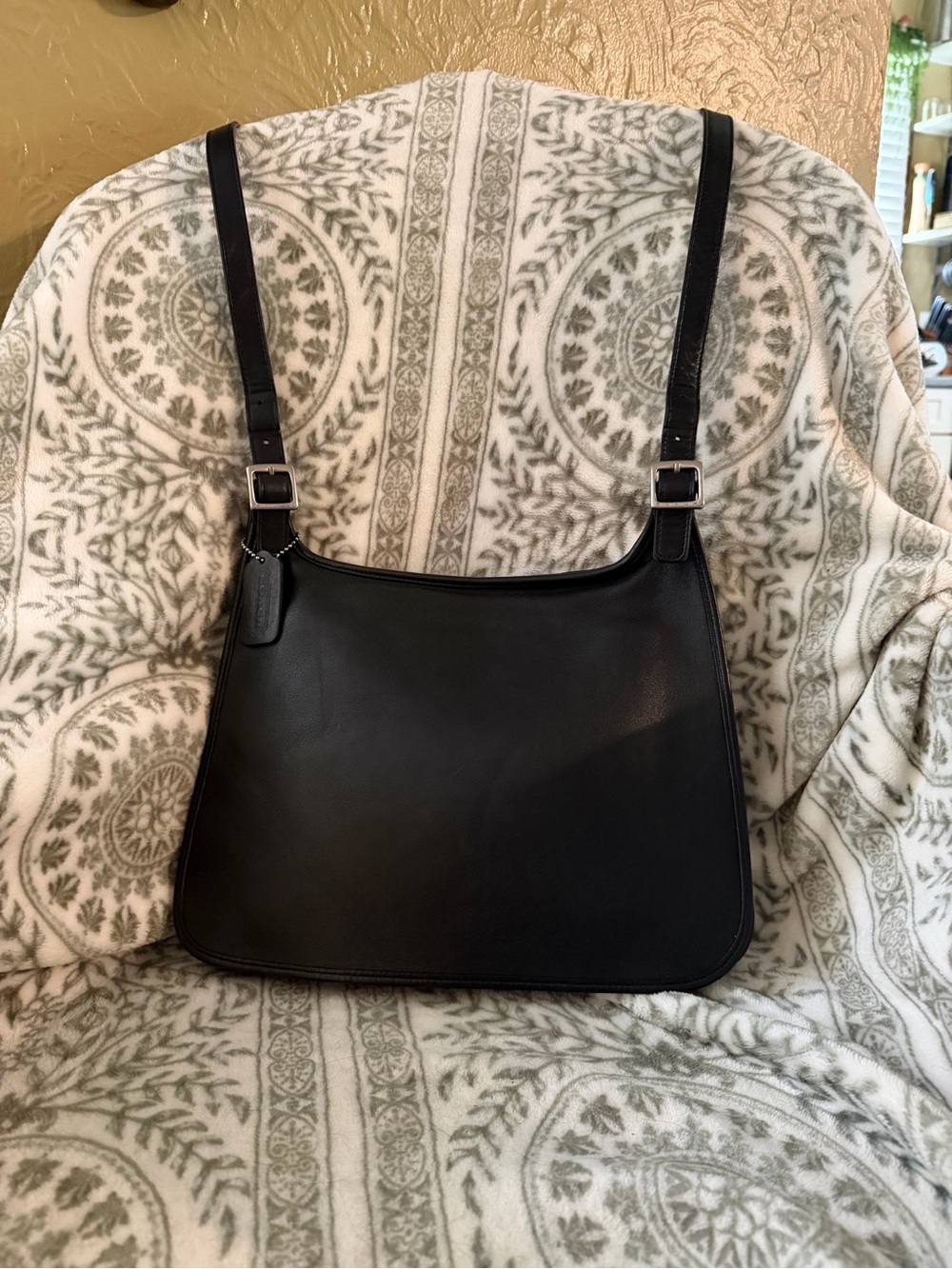 Vintage Coach G9P-9134 Black Slim Hippie Flap